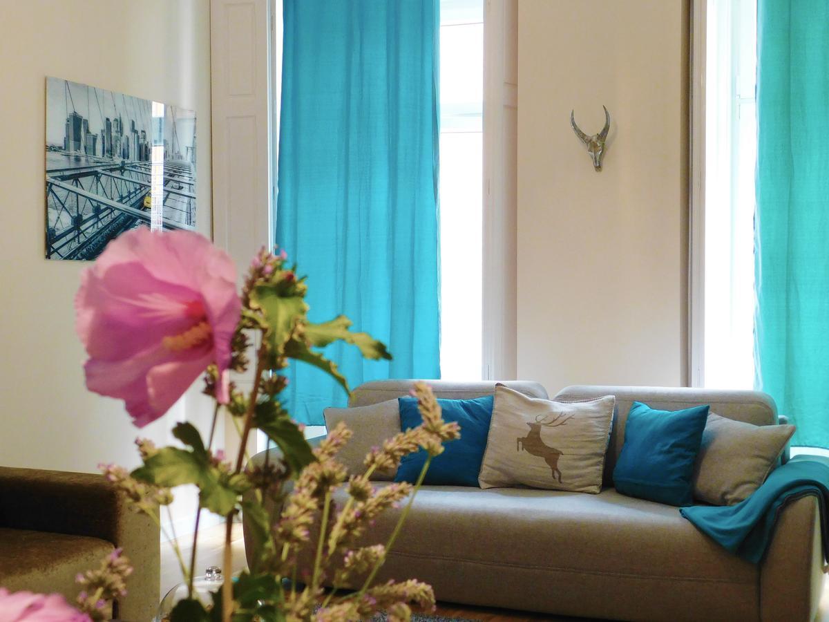 Wonder Deer Luxury Apartment At The Opera Self Check-In Boedapest Buitenkant foto